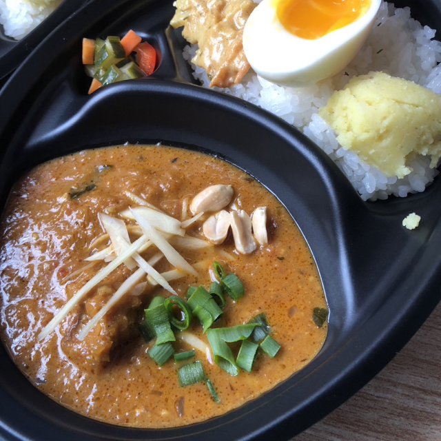 宇城市　テイクアウト　カレー　スパイスカレー